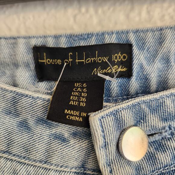 House of Harlow Women's size 6 Studded High Rise Light Wash Wide‎ Leg Jeans New - Picture 3 of 6